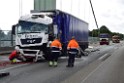 Schwerer LKW VU PKlemm A 4 Rich Olpe auf der Rodenkirchener Bruecke P320